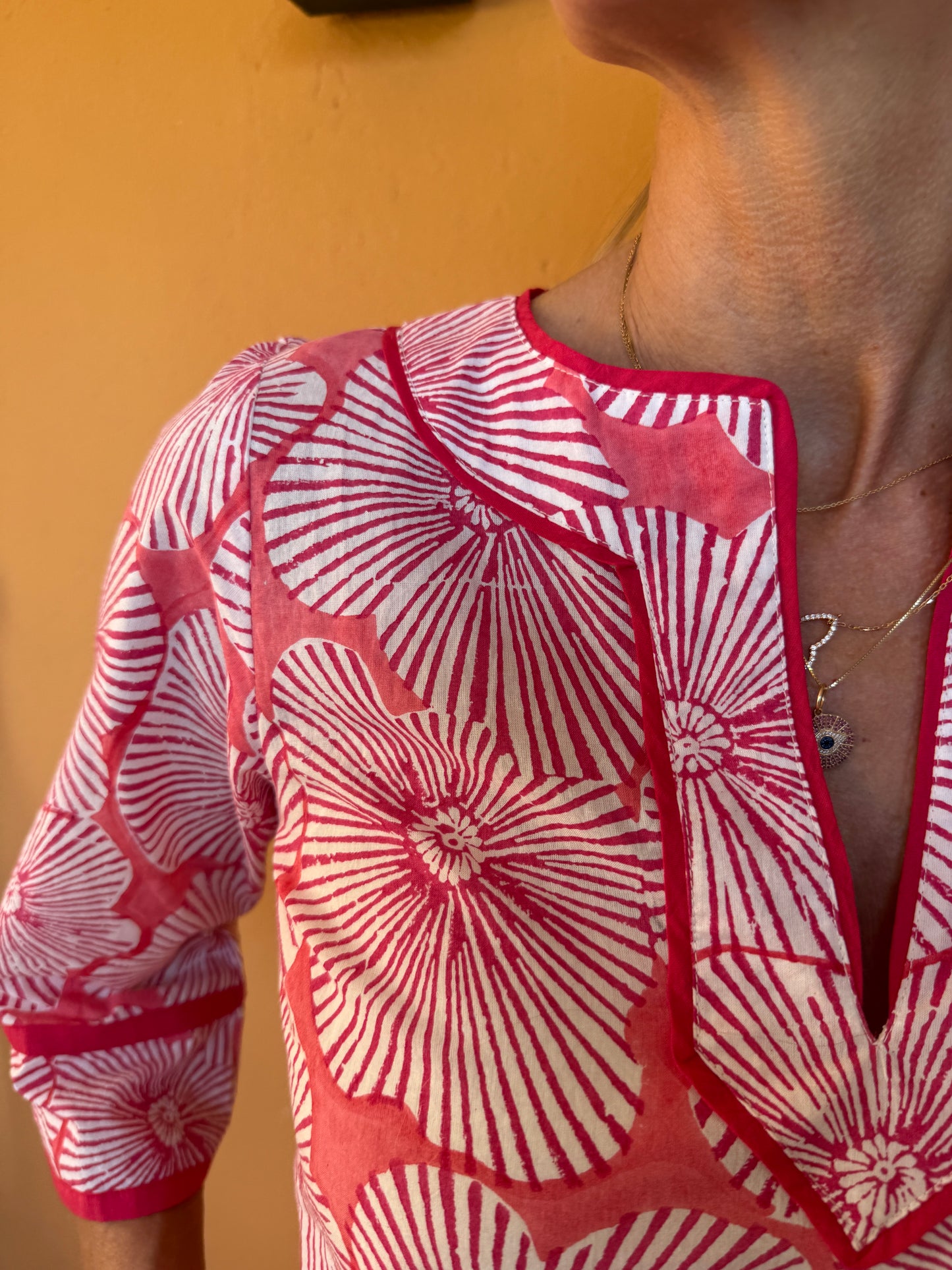 Martine - Sand Dollar Red