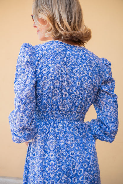 Olivia - Blue Catherine Wheel