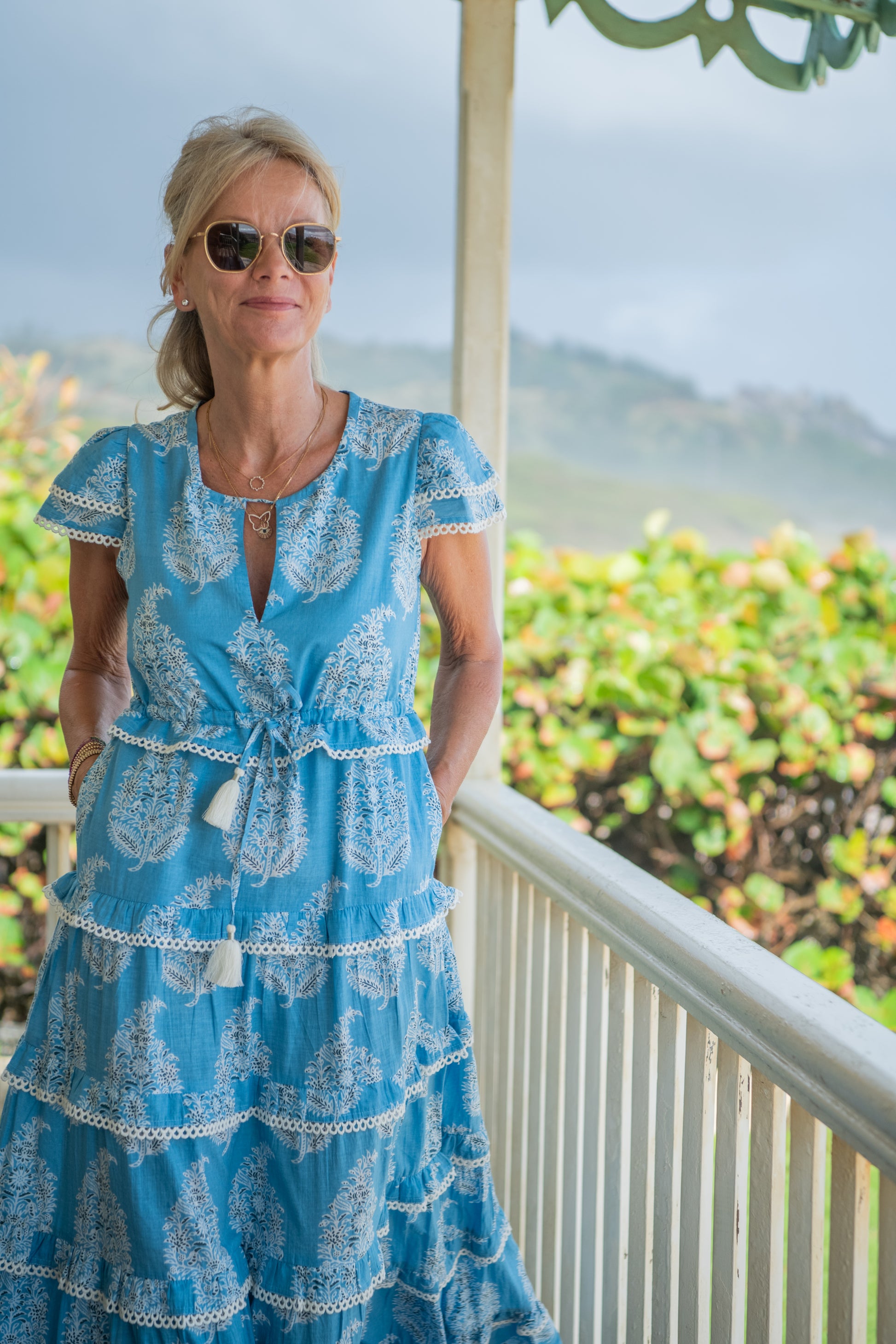 Sabrina - Big Blue Paisley Lexy London Sabrina - Big Blue Paisley Lexy London