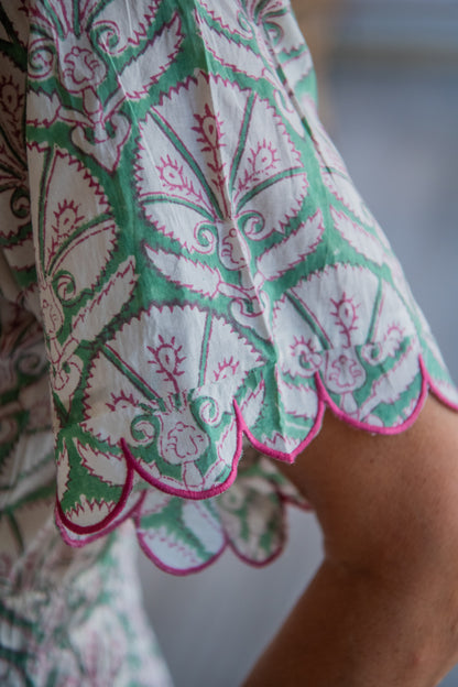 Lily - Pink Fan