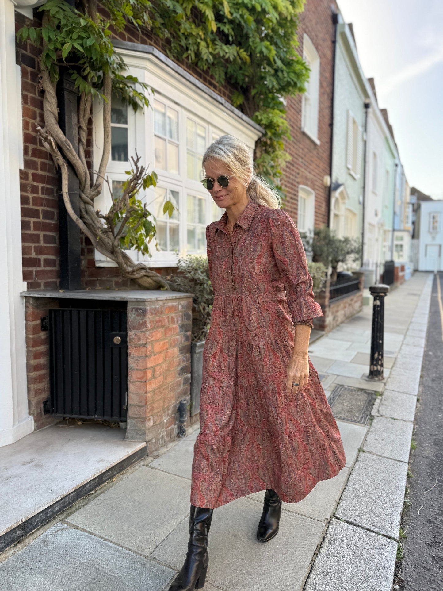 Collared Deborah - Winter Paisley